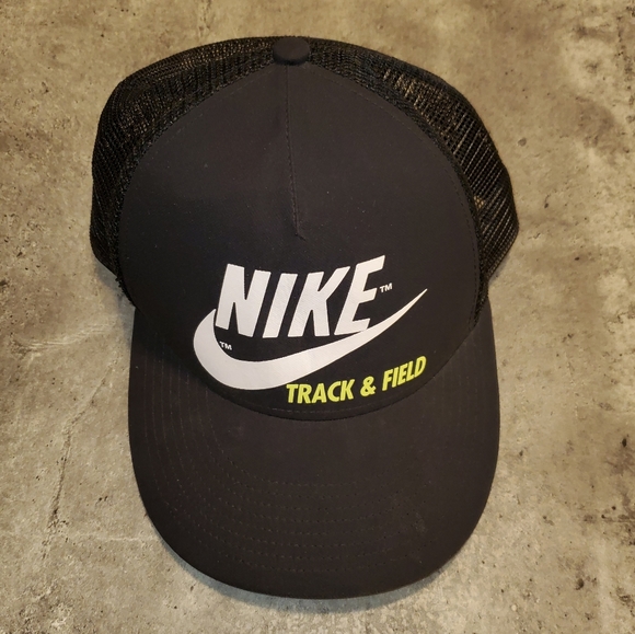 Nike track and field hat Clearance